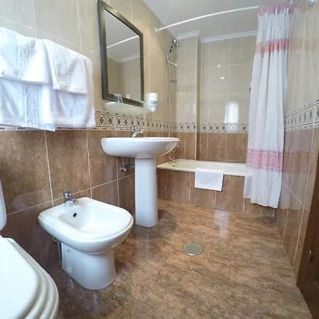 Alonso Hotel 2*