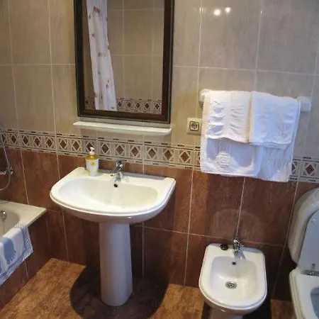 Alonso Hotel 2*